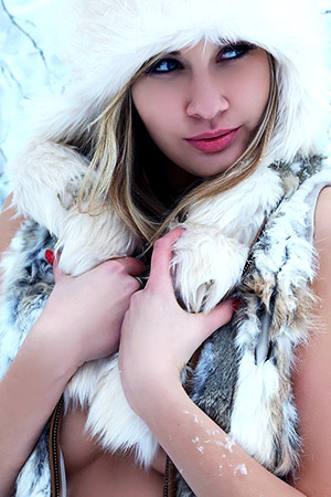 Cute Young Blonde Teen Holy in the Snow for Watch4Beauty