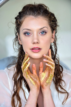Elena Koshka In Pure Gold By X-Art