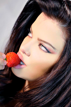 Dana Hamm Strawberry Lips