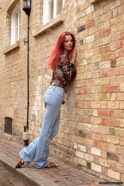 Ariel SelfMade For Breath Takers - 01