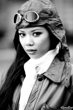 Miss Luana Lani Aviator - 00