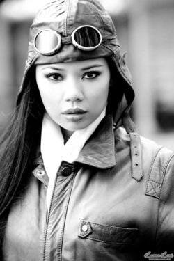 Miss Luana Lani Aviator - 02