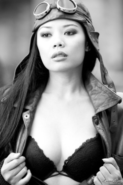 Miss Luana Lani Aviator - 08