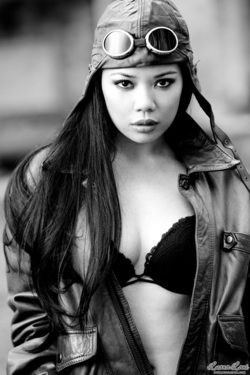 Miss Luana Lani Aviator - 09