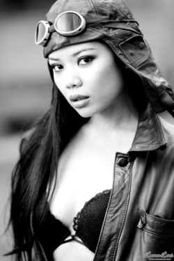 Miss Luana Lani Aviator - 12