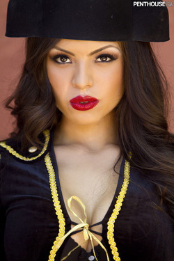 Yurizan Beltran For Penthouse - 00