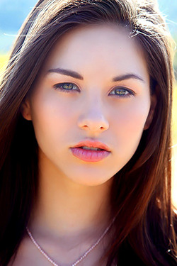 Shyla Jennings And Friends in "Shyla Jennings And Friends" via welivetogether.com