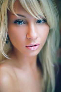 Dasha in "Dasha via Watch4Beauty" via Watch4Beauty