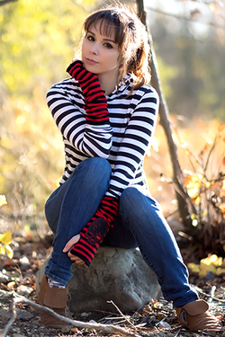 Ariel Rebel in "Ariel Rebel Nude Hiking" via Ariel Rebel Official