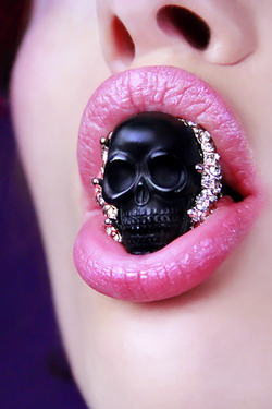 Amelia G in "Vera Latex Valentine" via gothicsluts.com