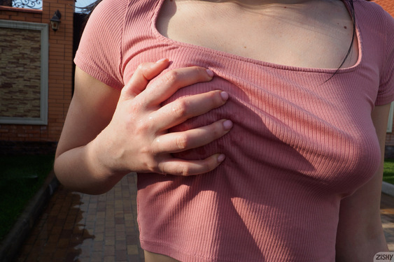 Squish The Fish - 01